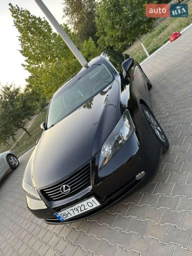 Lexus