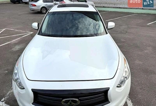 Infiniti