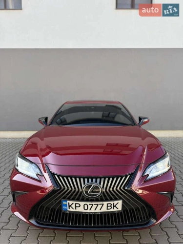 Lexus