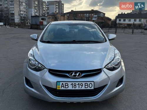 Hyundai Elantra 2012