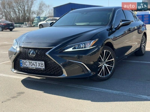 Lexus