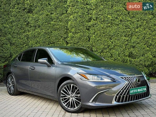 Lexus