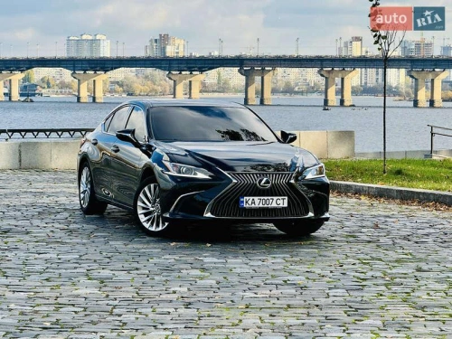 Lexus