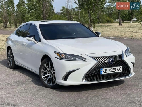 Lexus