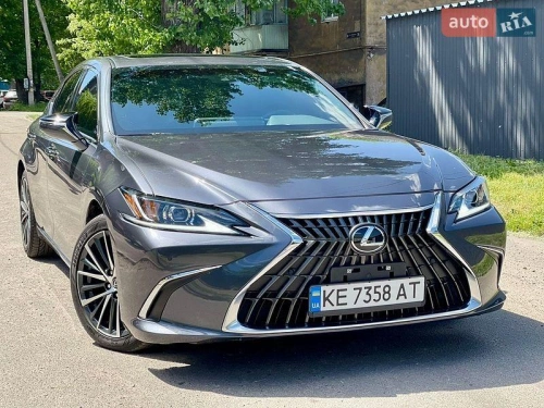 Lexus