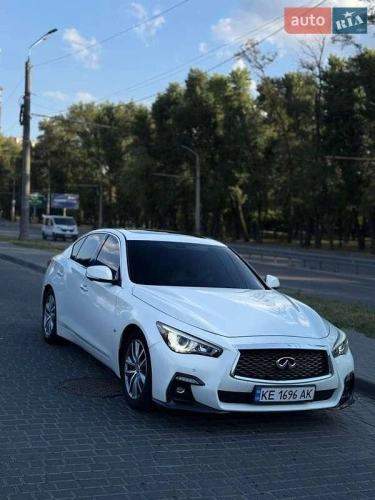 Infiniti