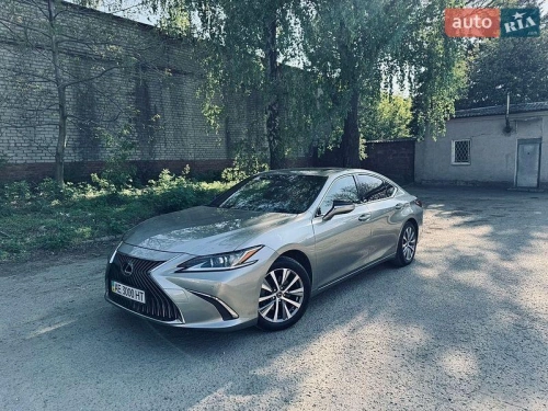 Lexus