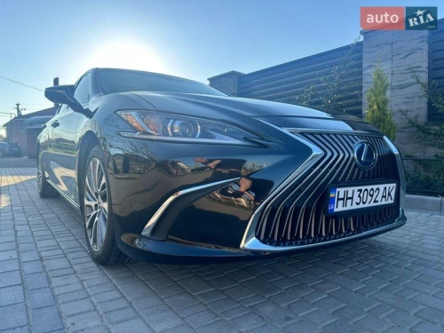 Lexus