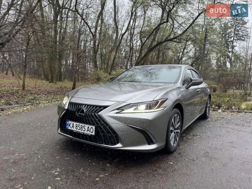 Lexus