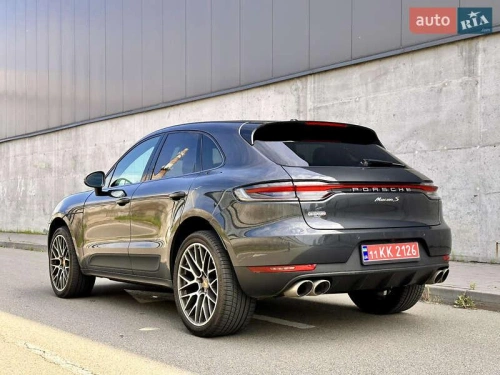 Porsche