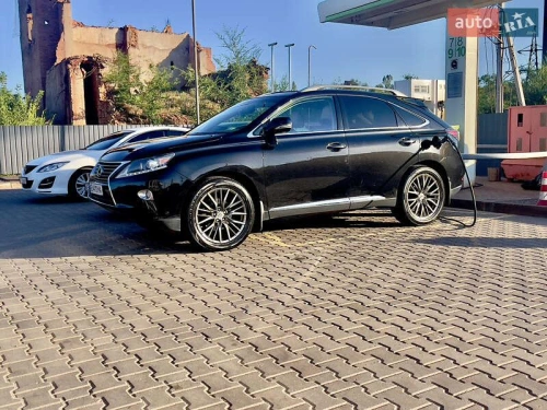 Lexus