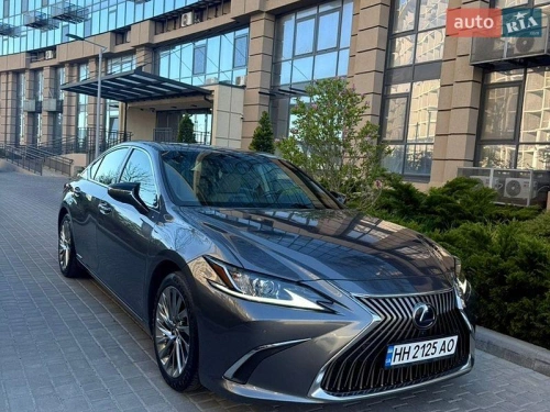 Lexus