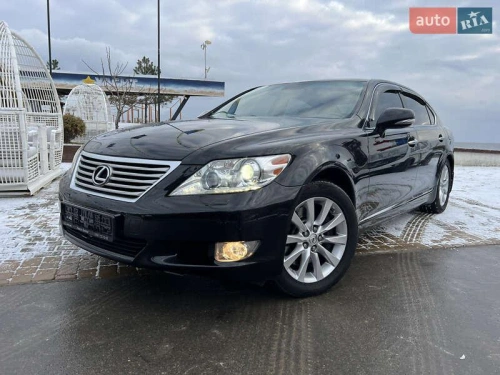 Lexus