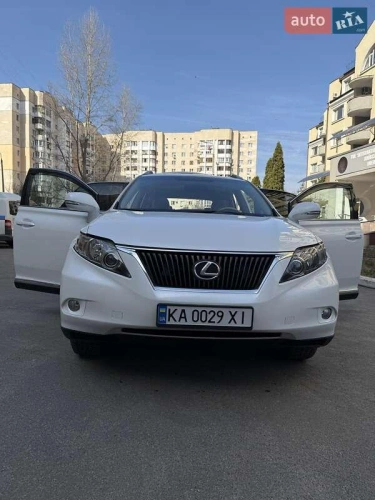 Lexus