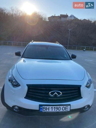 Infiniti