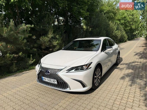 Lexus