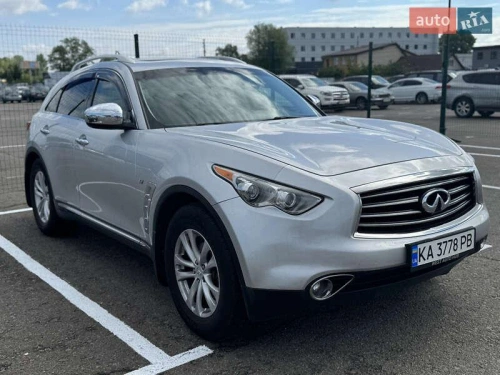 Infiniti