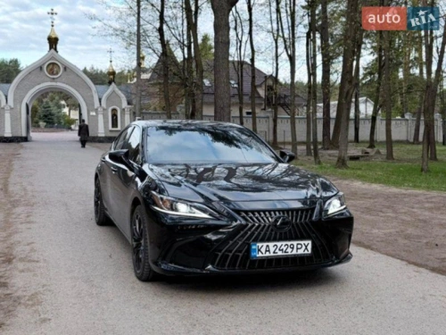 Lexus