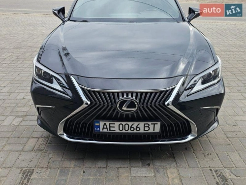 Lexus