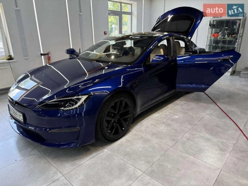 Tesla