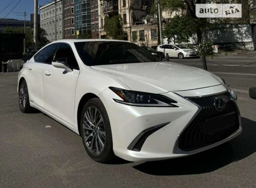 Lexus