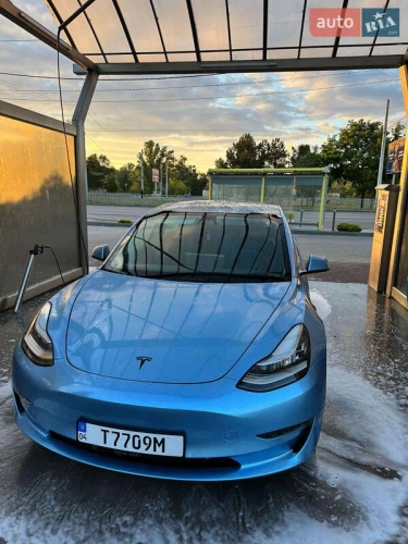Tesla