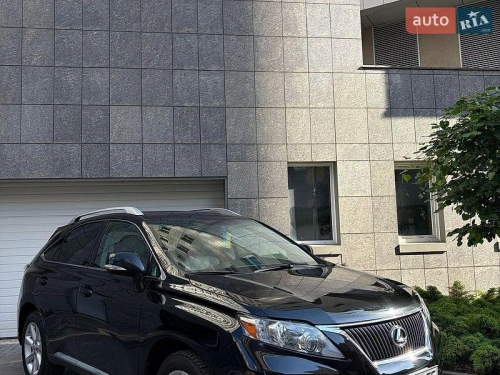 Lexus