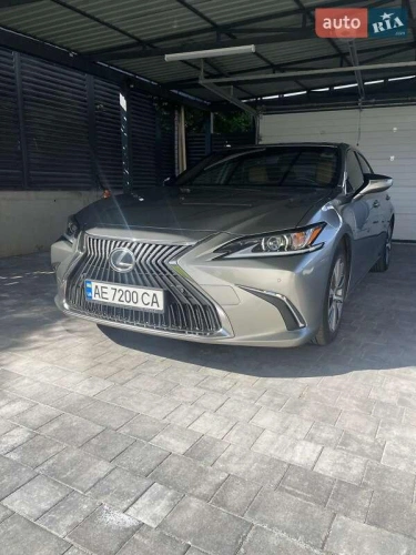 Lexus