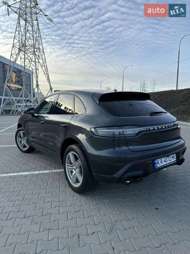 Porsche