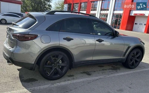 Infiniti