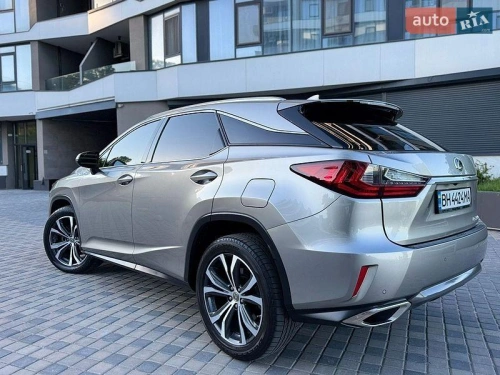 Lexus