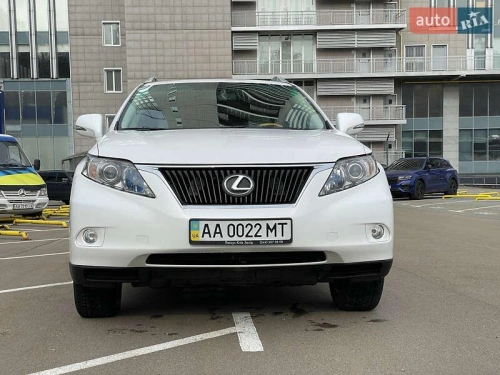 Lexus