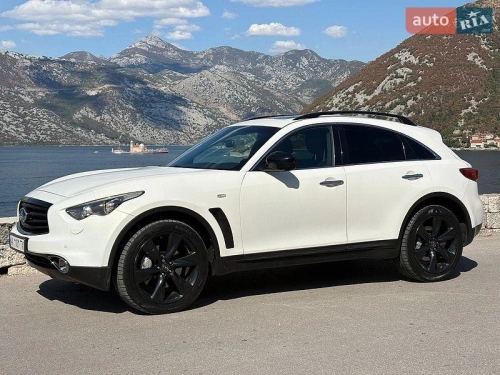 Infiniti