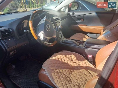 Lexus