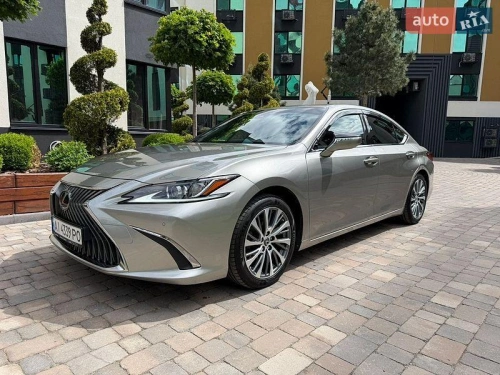 Lexus