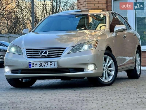 Lexus