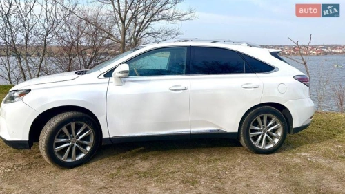 Lexus