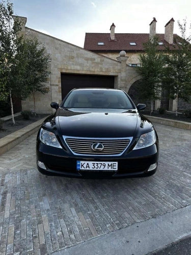 Lexus