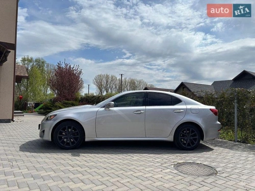 Lexus