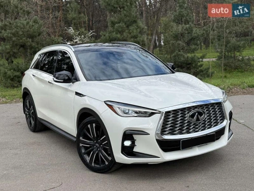 Infiniti