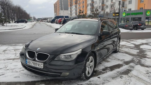 Автомобіль