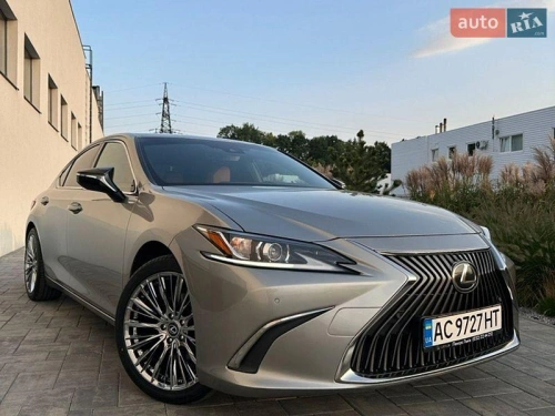 Lexus