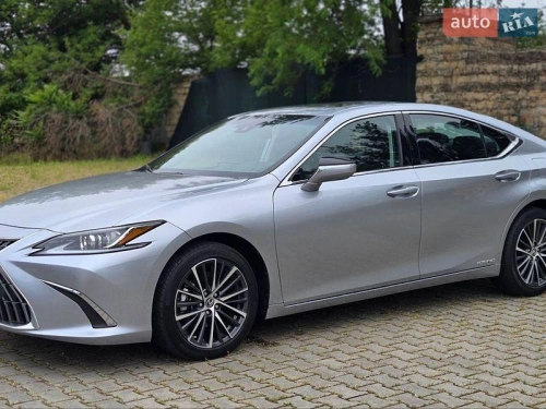 Lexus