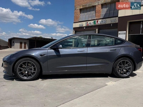 Tesla