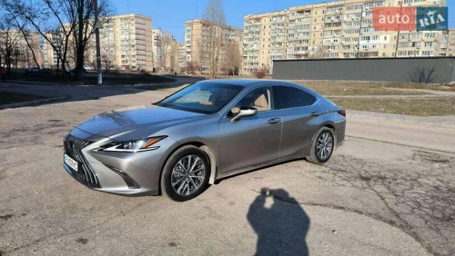 Lexus