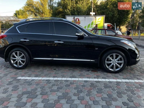 Infiniti