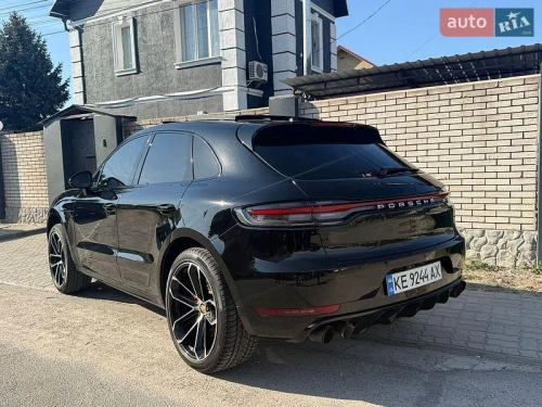 Porsche