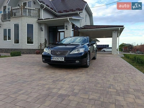 Lexus