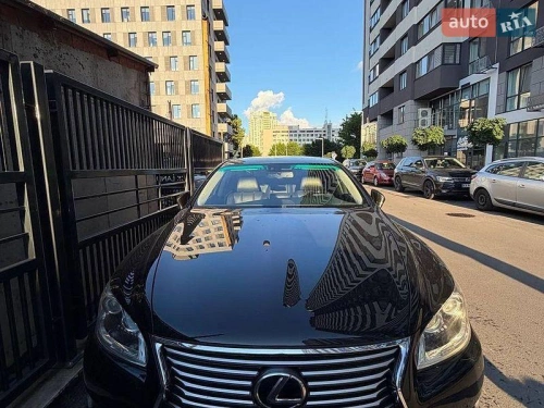 Lexus
