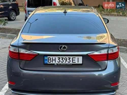 Lexus